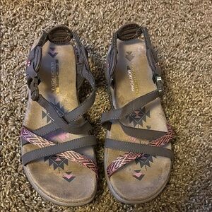 Skechers Women's Gray Sandals